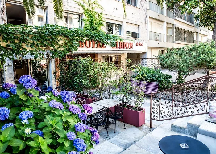 Adonis Ajaccio - Hôtel Albion